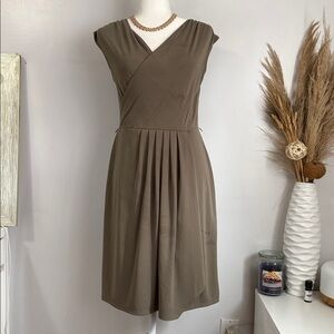 Anne Klein Sleeveless Sage Green Knit Top